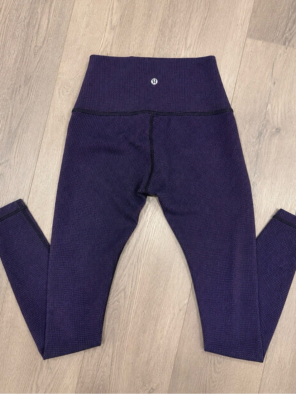 Lululemon Athletica Size 4 Full Length High Rise Yoga Plum Textured Leggings EUC